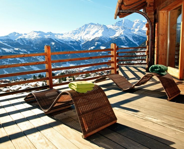 chalet-suisse-une-terrasse-et-une-vue-magnifique