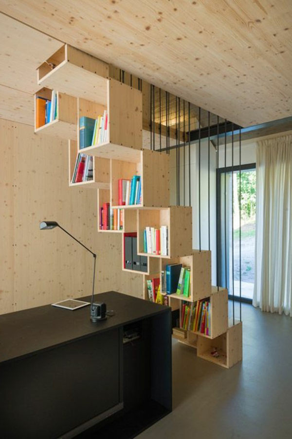 escalier-loft-et-bibliothèque-design-en-bois