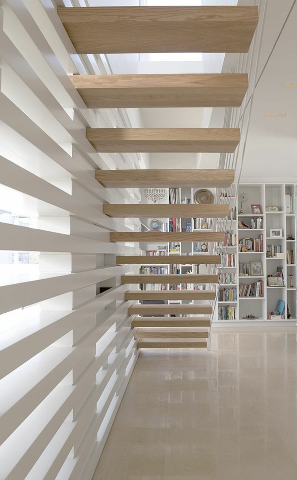 escalier-loft-pas-japonais-en-boiset-bibliothèque-blanche