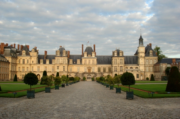 le-château-joli-Paris-Fontainebleau-beauté-resized