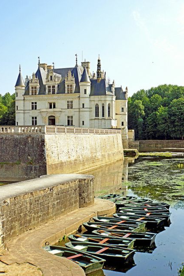 les-châteaux-de-la-Loire-un-petit-port