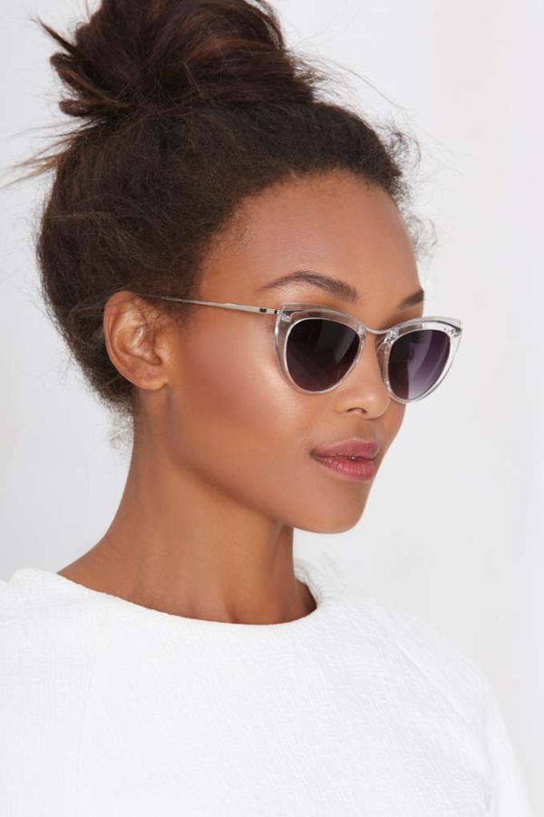 lunettes-de-soleil-modernes-femme