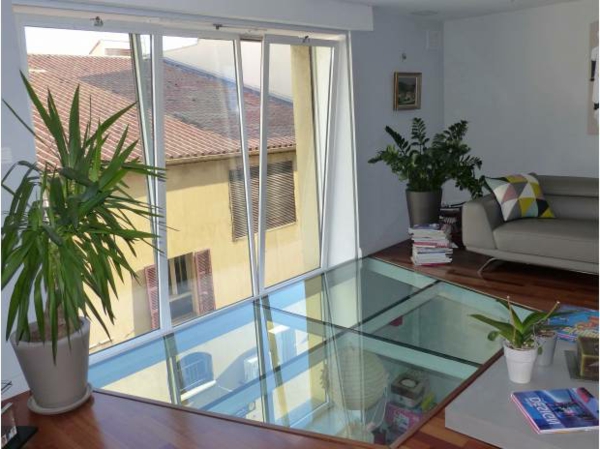 plancher-de-verre-un-duplex-loft