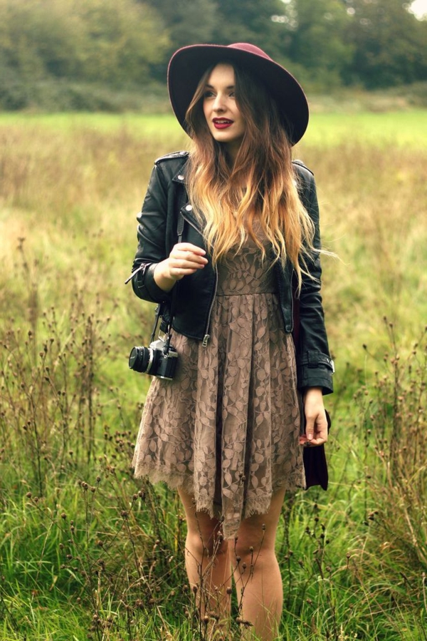 robe-hippie-chic-marronne-modèle-doux-et-féminin