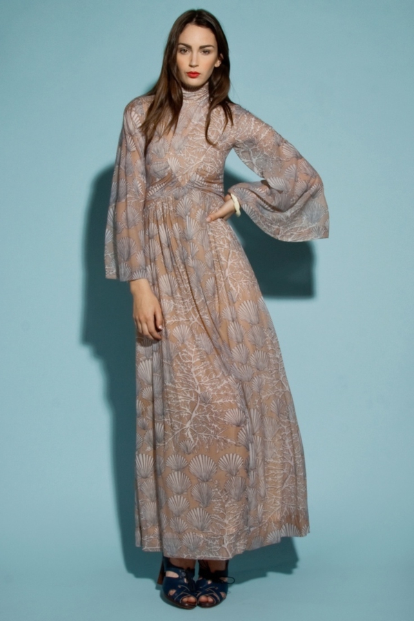 robe-hippie-chic-un-col-montant