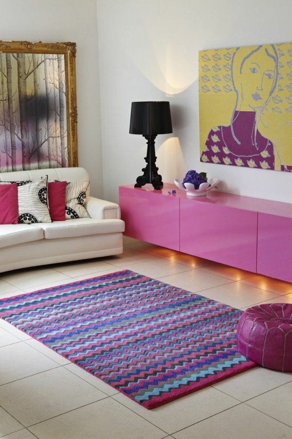 tapis-multicolore-intérieur-féminin-en-lilas-et-rose
