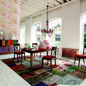 Le tapis multicolore - apportez des touches de joie dans l'intérieur!