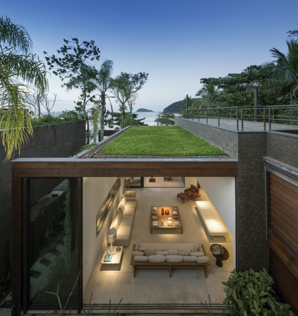 toit-végéteal-villa-moderne-avec-une-pelouse-sur-toit