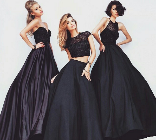 trois-modeles-robes-noires-de-cocktail-soirée-importante