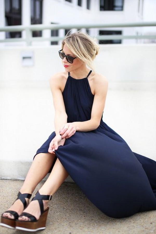 1-sandales-compensées-mode-femme-robe-longue-bleu-ete