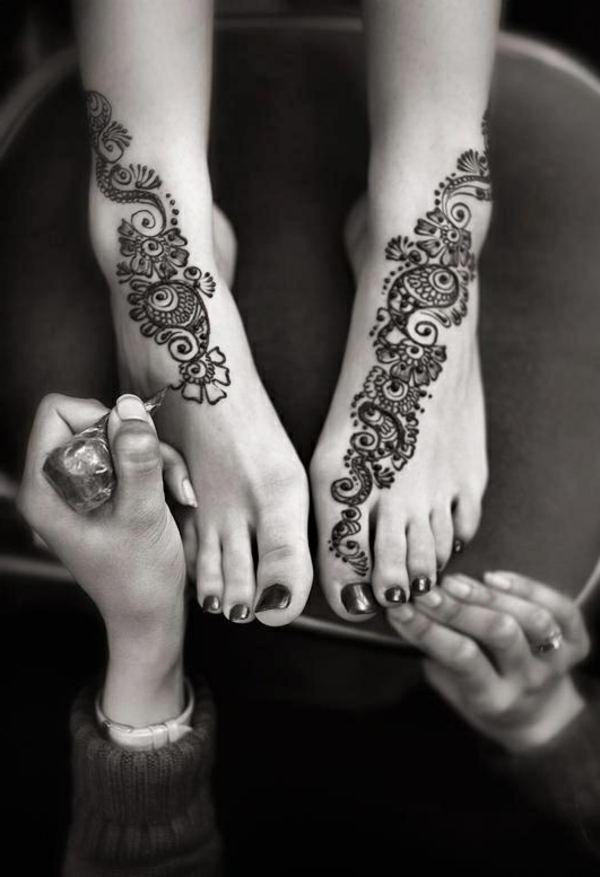 6-comment-la-tatou-henné-est-faite-sur-pieds
