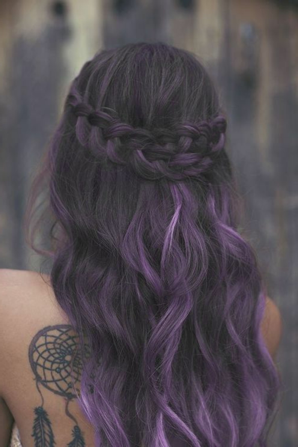 balayage-violet-quelle-couleur-de-cheveux-choisir-femme
