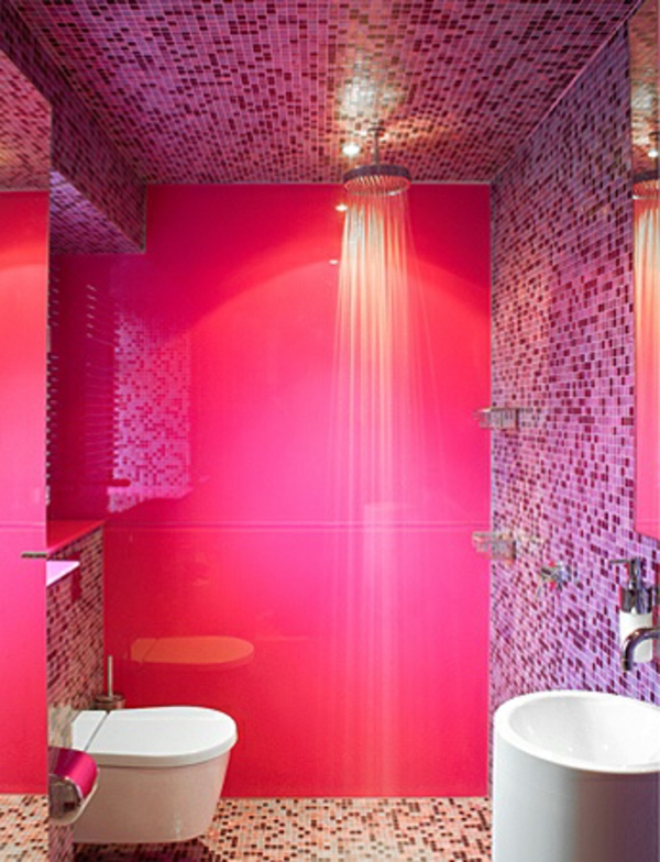 douche-pluie-salle-de-bain-rose