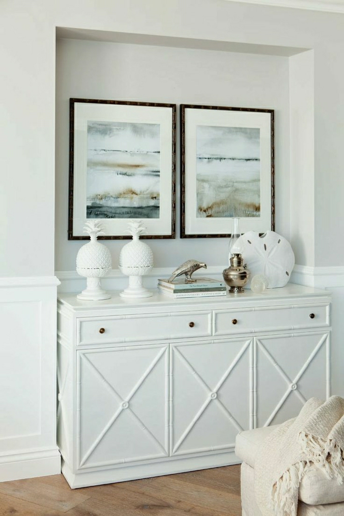 grand-meuble-entrée-salon-sol-en-parquet-peintres-murales-commode-blanc