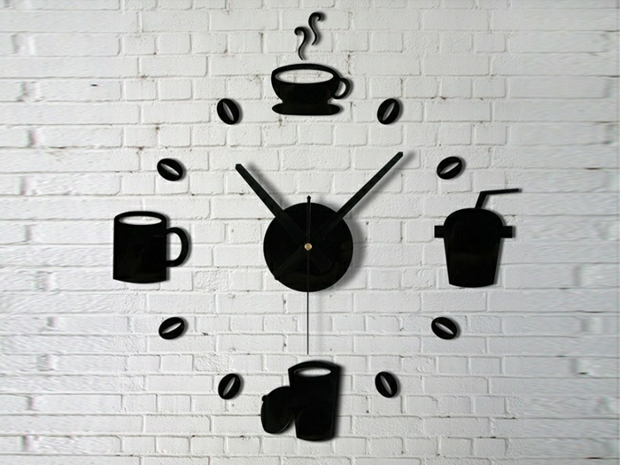 horloge-design-élégant-mur-blanc-de-briques-blancs-pendule