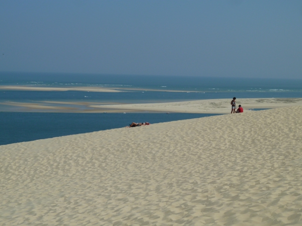 la-dune-du-pilat-la-plage-magnifique-d'arcachon