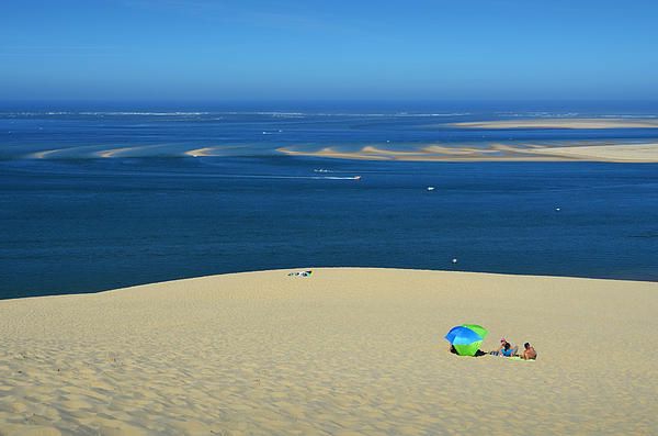 la-dune-du-pilat-mer-bleu-magnifique