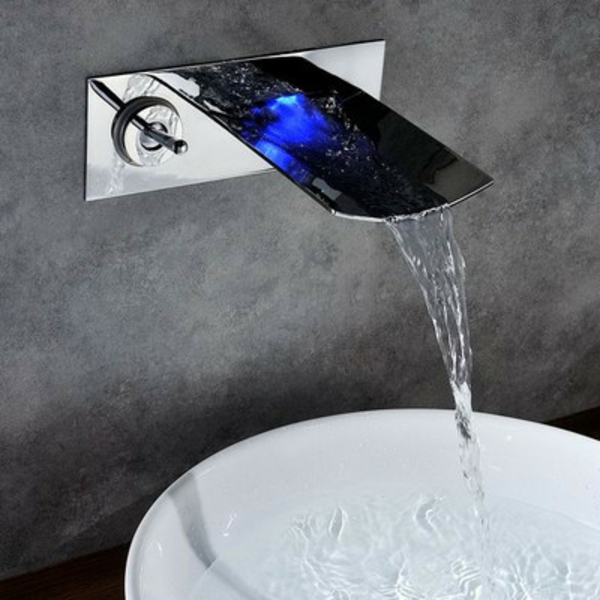 robinet-cascade-minimaliste