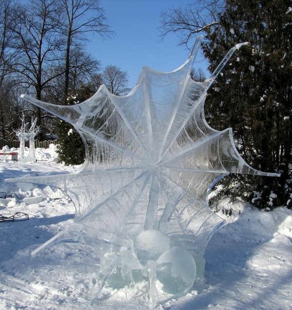 sculpture-de-glace-araignée