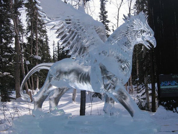 sculpture-de-glace-créature-mythique
