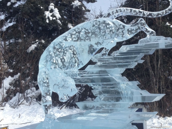 sculpture-de-glace-un-léopard