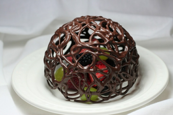 sculpture-en-chocolat-structure-délicate