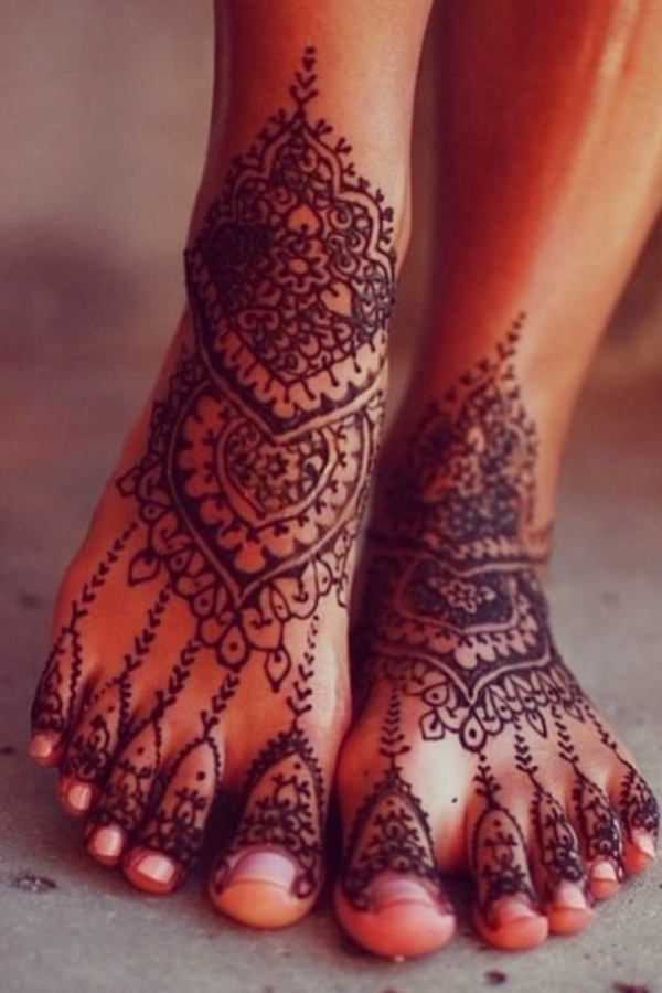 tatouage-henné-idees-creatives-pieds