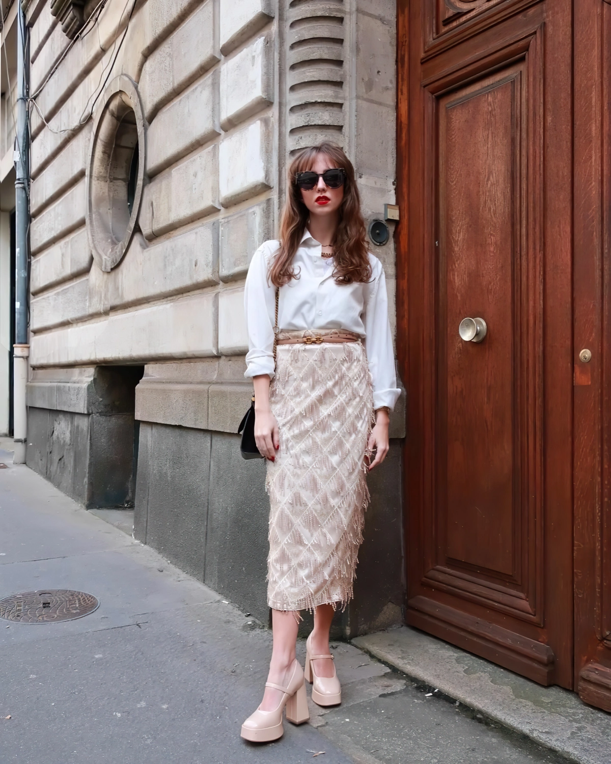 Jupe mi-longue : l’indispensable de votre dressing printemps-été pour look chic et moderne