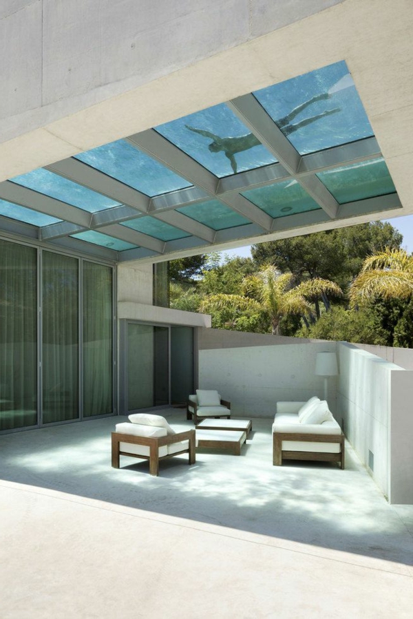 villa-contemporaine-piscine-sur-toit-fantastique