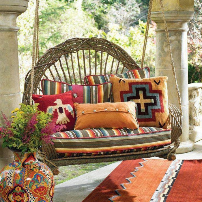 1-meuble-rustique-décoration-pour-le-jardin-canapé-rustique-chaise-suspendue