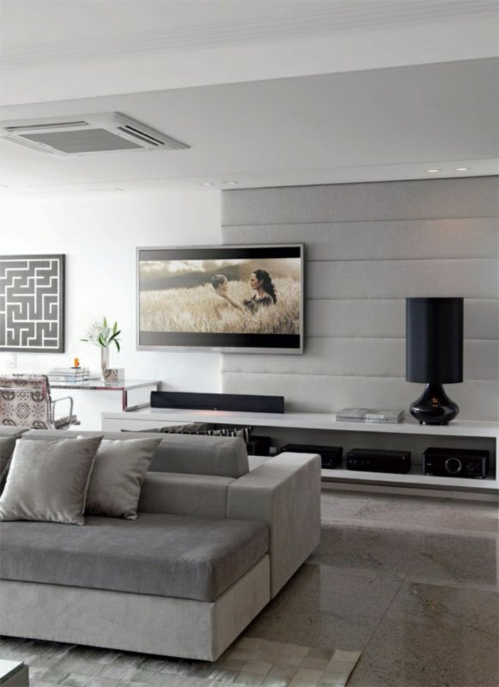 1-salon-de-luxe-gris-sol-carrelage-meuble-tv-en-bois-mur-blanc-lampe-noir