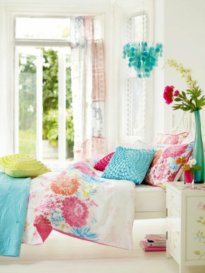 chambre-ado-fille-idée-créative-couleur-jardin-fleurs-vase