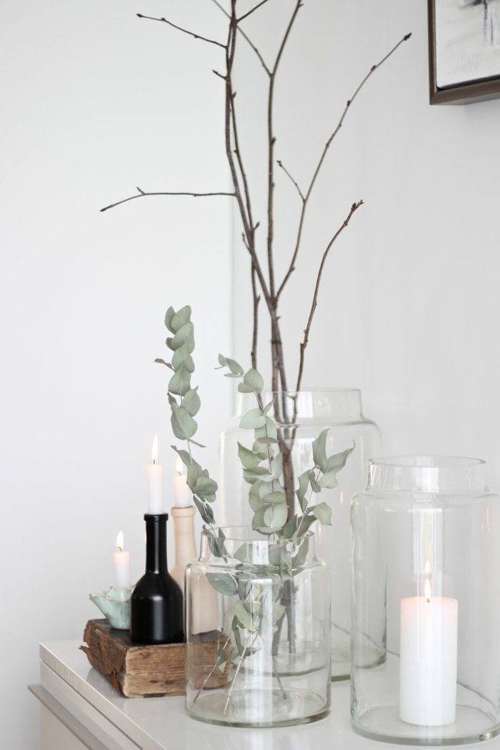 Deco-chambre-romantique-idées-bougies-vase-en-verre