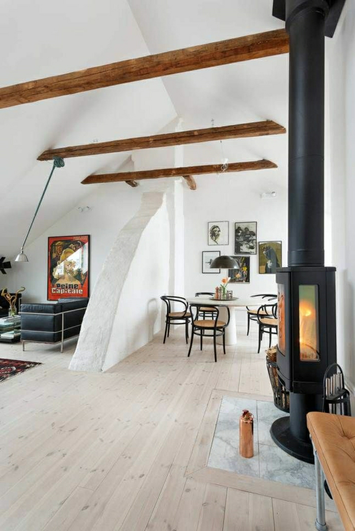 appartement-atypique-sol-parquet-mur-blanc-table-loft-atypique-maison-architecte