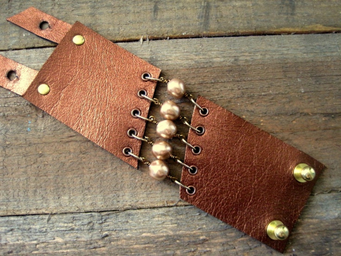 bracelet-manchette-cuir-métal-et-pierres