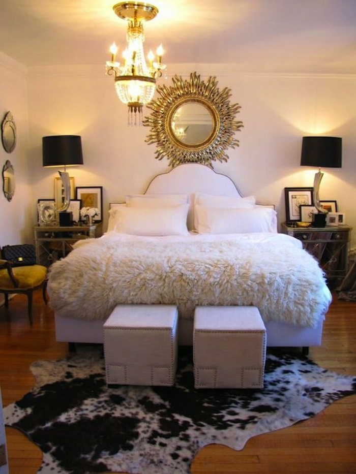 chambre-a-coucher-intérieur-élégant-de-luxe-tapis-en-peau-de-vache-parquet
