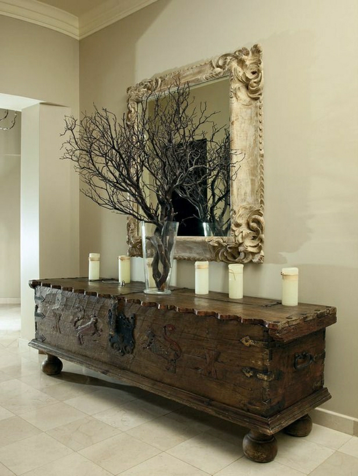 console-d-entrée-meubles-d-entrée-ikea-en-bois-foncé-miroir-décoratif-carrelage-beige