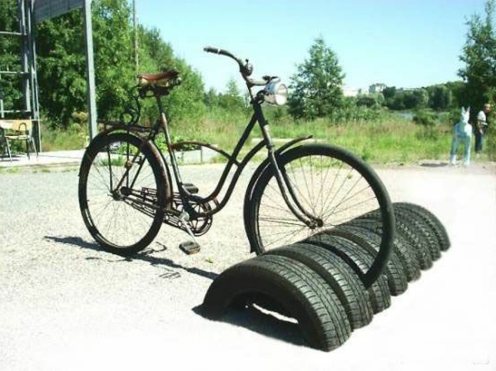 idées-pour-le-recyclage-pneux-parking-bicyclet