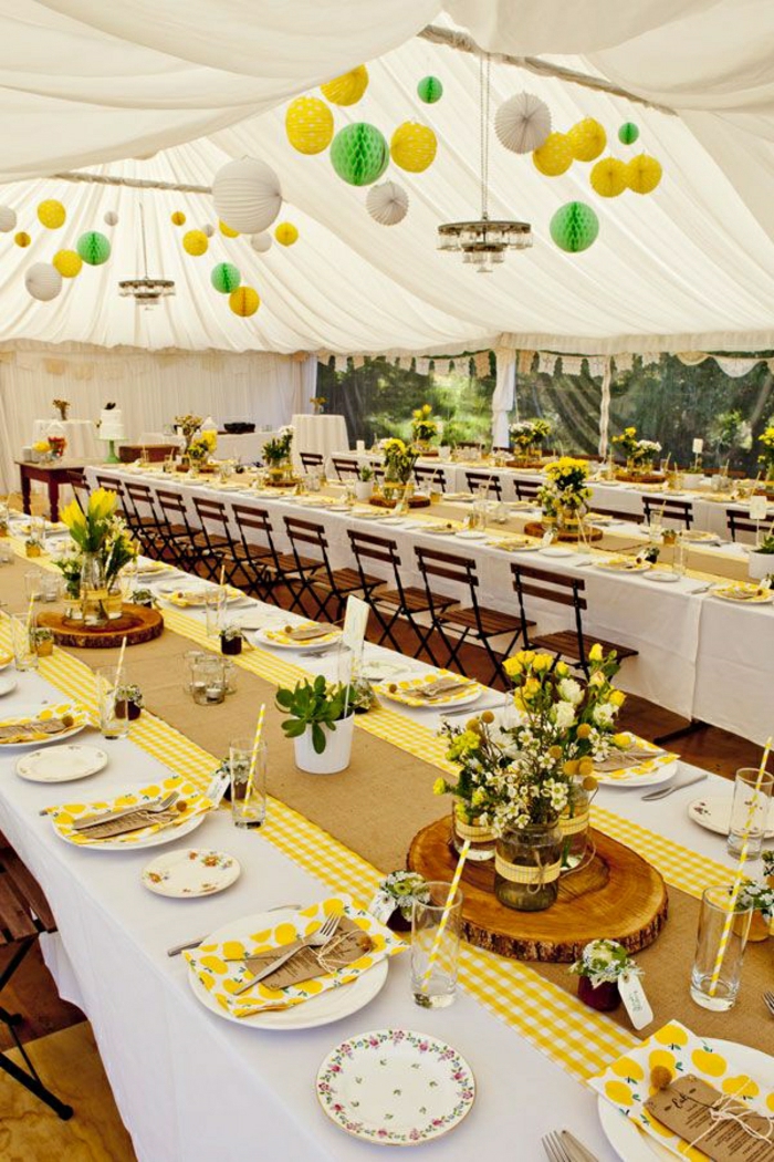 jaune-chemins-de-table-décoratin-mariage-chemins-de-table-lin-beige-fleurs