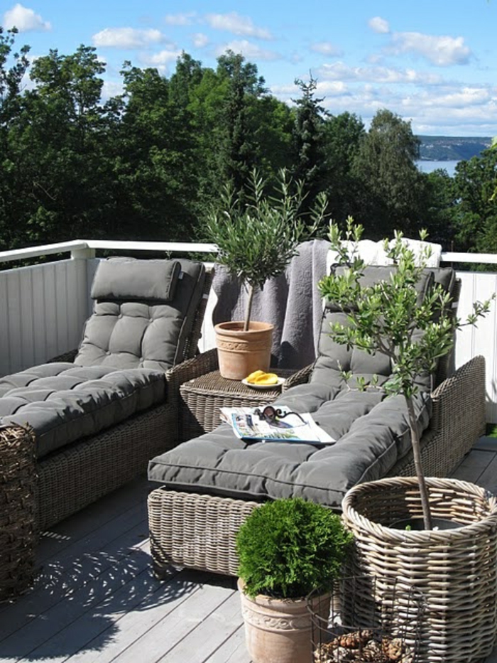 meuble-rotin-en-bois-canapé-terrasse-belle-vue-meubles-de-jardin-meuble-rotin