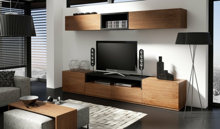 meuble-tv-bois-meuble-tv-teck-salon-aménagement-moderne-mur-blanc-tapis-beige