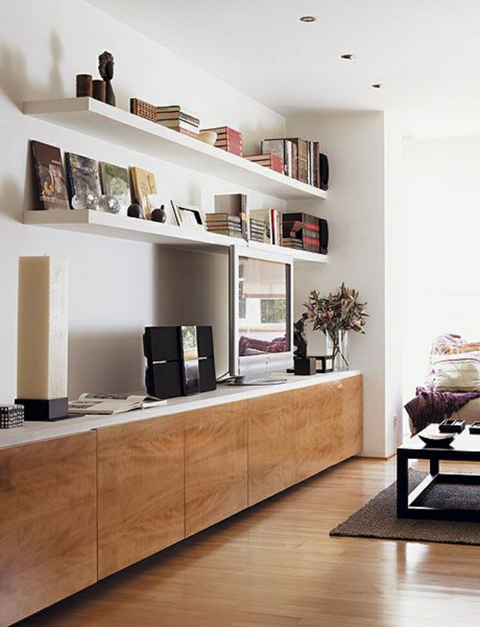 meuble-tv-design-en-bois-sol-en-parquet-clair-salon-design-lumière-meuble-tv-bois