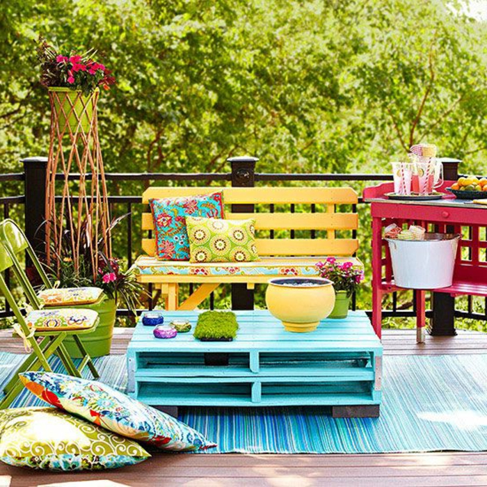table-basse-palette-meuble-idées-jardin-coloré