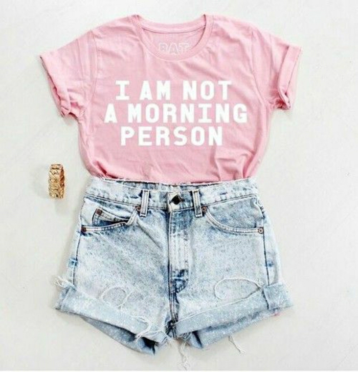 0-t-shirt-personnalisable-couleur-rose-femme-moderne-avec-t-shirt-personnalisables
