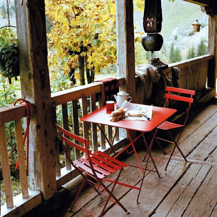 1-une-jolie-table-en-fer-table-de-jardin-pliante-en-fer-rouge-terrasse-en-bois-pour-la-maison
