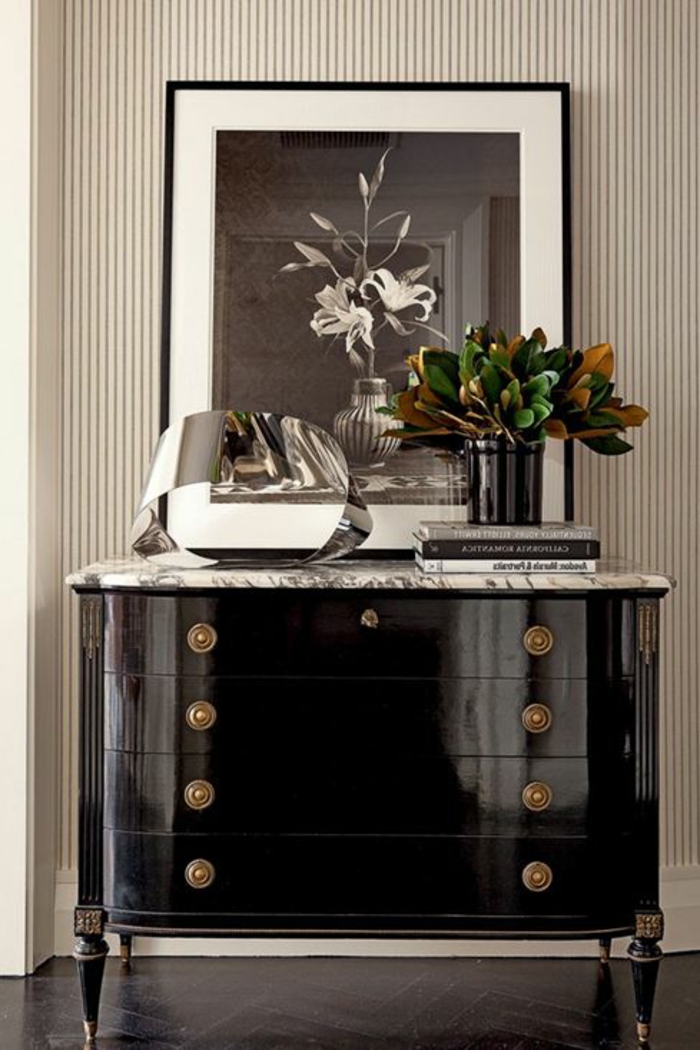 4-bahut-noir-pas-cher-laqué-marbre-chic-la-salle-de-sejour-vintage