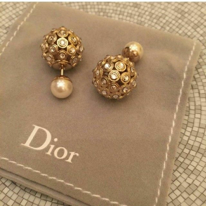 Dior-boucle-d-oreille-femme-boucles-d-oreilles-or-dorées