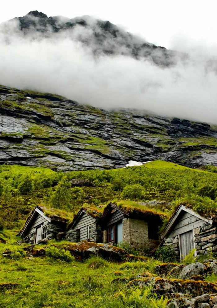 architecture-vernaculaire-maisons-vernaculaires-dans-la-montagne