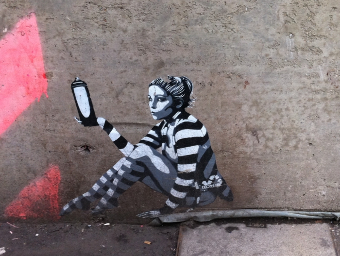 art-paris-pochoir-création-artistique-discussion-graffiti-art-ou-vandalisme