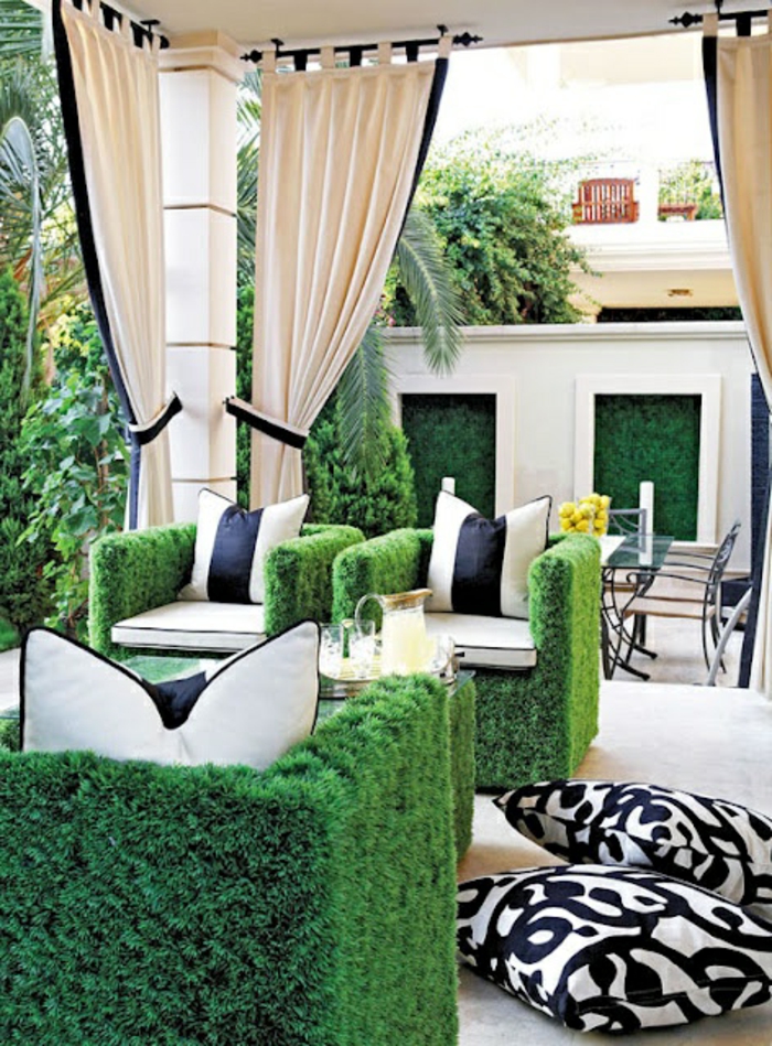 décorer-les-canapés-de-jardin-avec-faux-gazon-une-idée-magnifique-fasse-pelouse